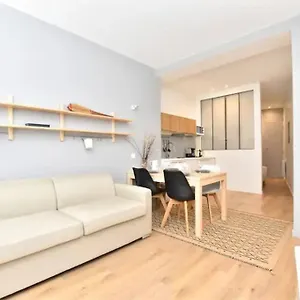 Goodguest-appartement Design Et Cosy Batignolles Appartement Paris